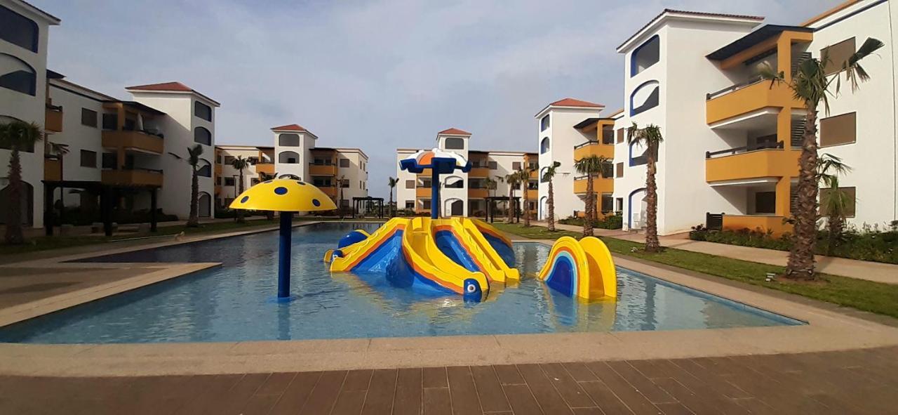Apartement Haut Standing Avec Piscine A La Marina Saïdia Exteriör bild