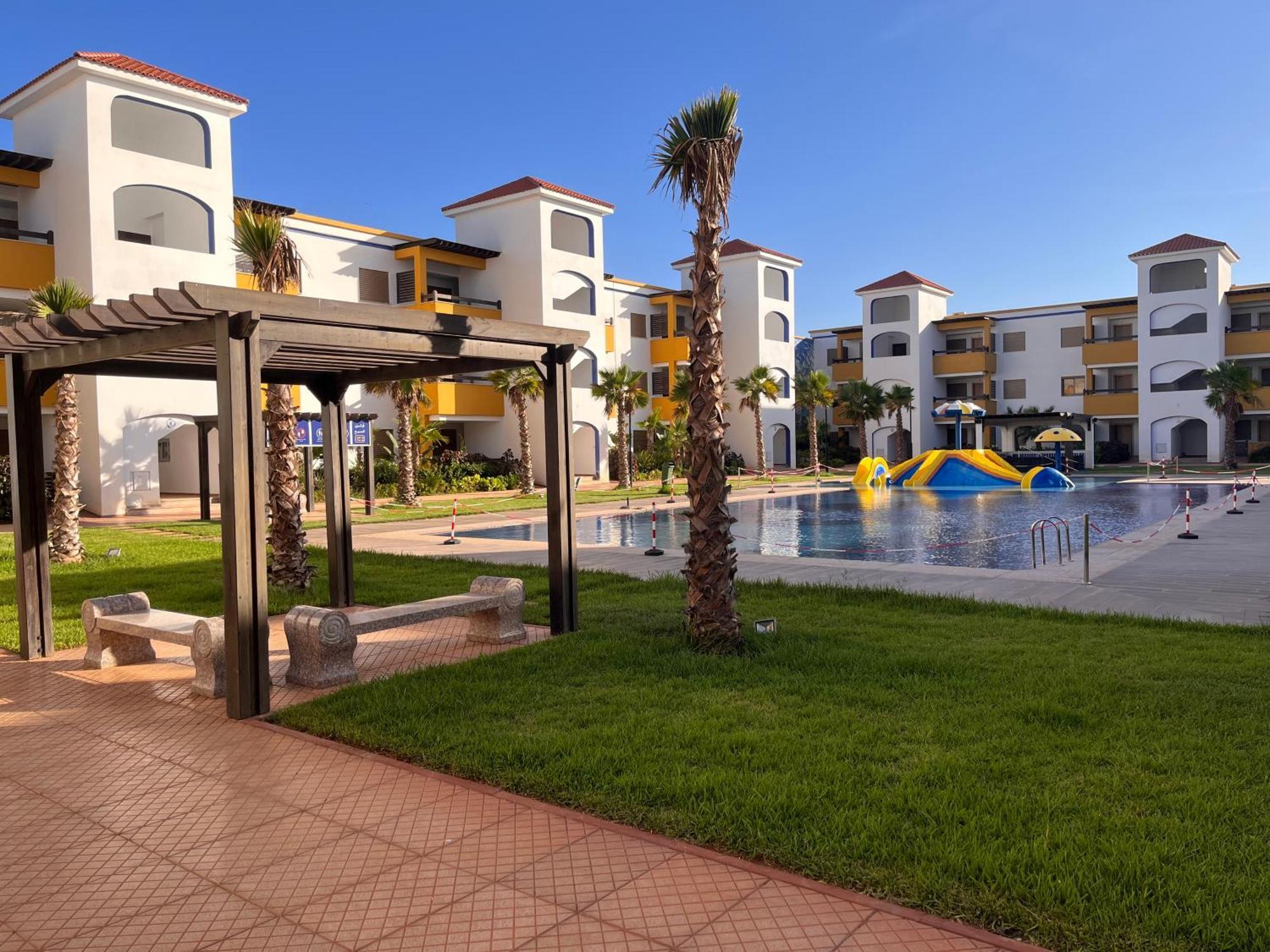 Apartement Haut Standing Avec Piscine A La Marina Saïdia Exteriör bild